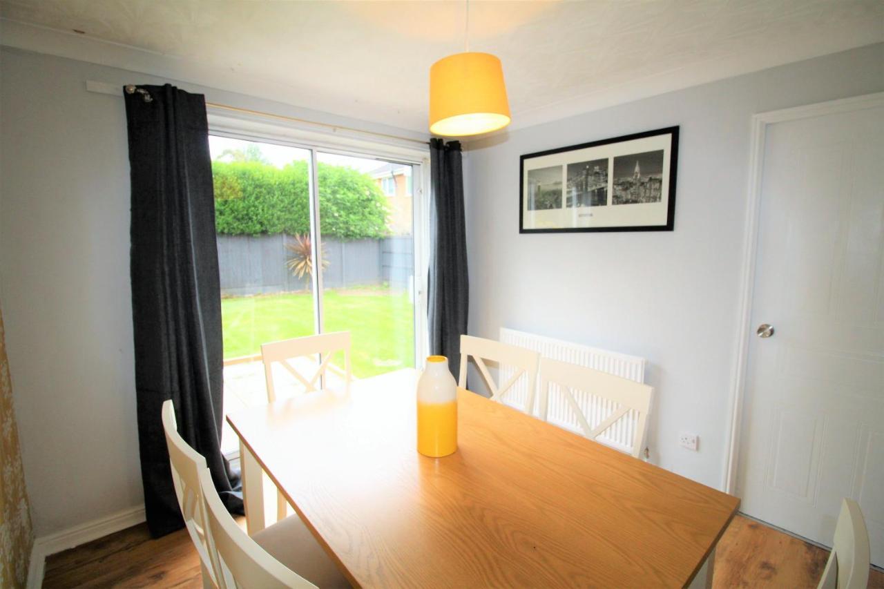 Doncaster - Warmsworth - Great Customer Feedback - 3 Bed Detached House - Private Garden & Parking Plus Garage - Quiet Cul De Sac Location - Dog Friendly - Fast Wifi - Close To Motorway Access Kültér fotó
