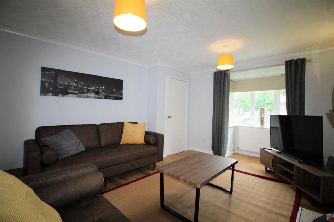 Doncaster - Warmsworth - Great Customer Feedback - 3 Bed Detached House - Private Garden & Parking Plus Garage - Quiet Cul De Sac Location - Dog Friendly - Fast Wifi - Close To Motorway Access Kültér fotó