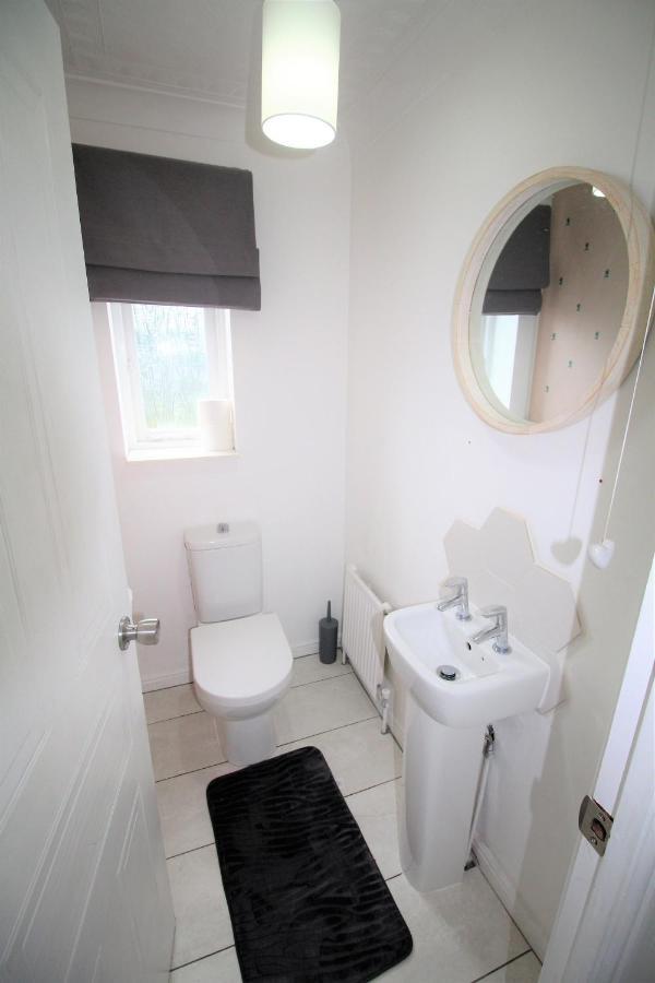 Doncaster - Warmsworth - Great Customer Feedback - 3 Bed Detached House - Private Garden & Parking Plus Garage - Quiet Cul De Sac Location - Dog Friendly - Fast Wifi - Close To Motorway Access Kültér fotó